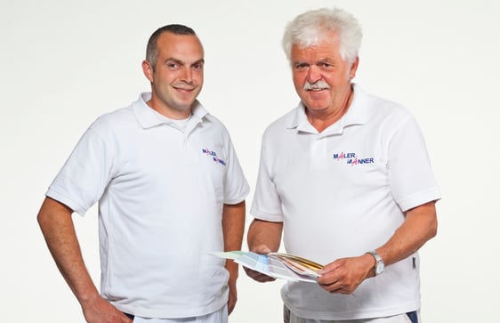Sven Männer (Geschäftsführer, Maler- und Lackierermeister, Technischer Fachwirt Bereich Farbe) und Reinhold Männer (Maler- und Lackierermeister)